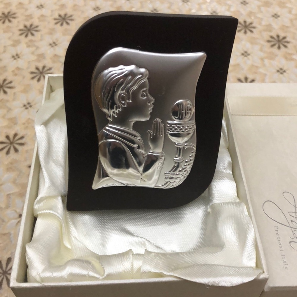 Silver communion angel